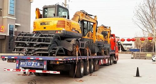 恒特挖掘機(jī)批量發(fā)車儀式